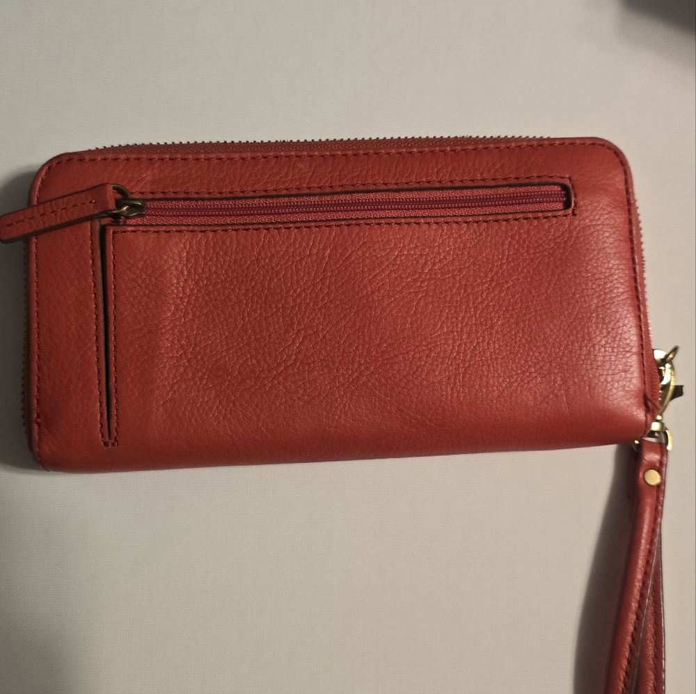 Red Fossil Wallet - image 2
